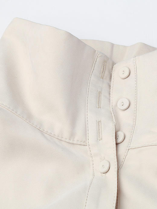 奶杏色立领丝滑衬衫，复古口袋 + 垂感面料 + 灯笼袖设计，承包你冬日叠穿的高级感与通勤气质 商品图2