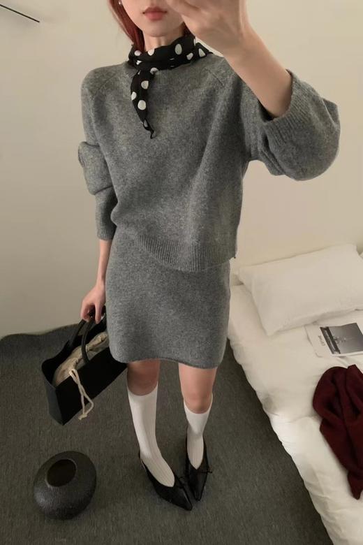 LNNNS 灰色圆领针织上衣半裙套装 21457 商品图0