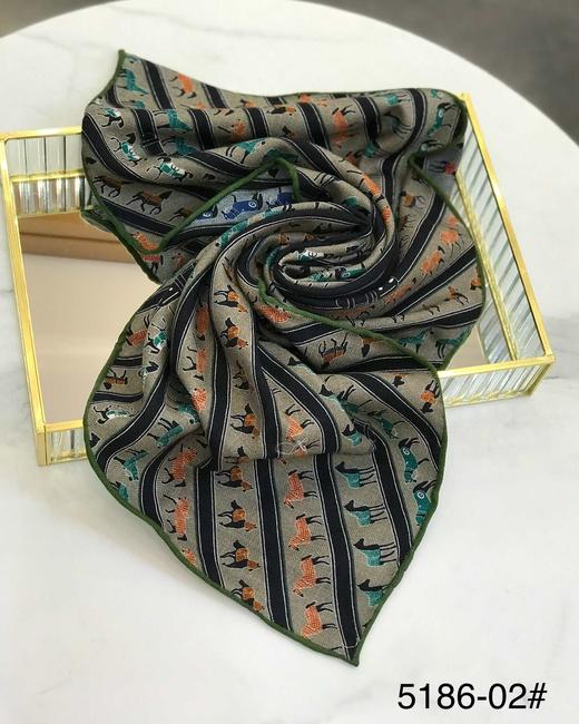 优品堂『奢迷』真丝+羊毛70x70方巾 商品图0