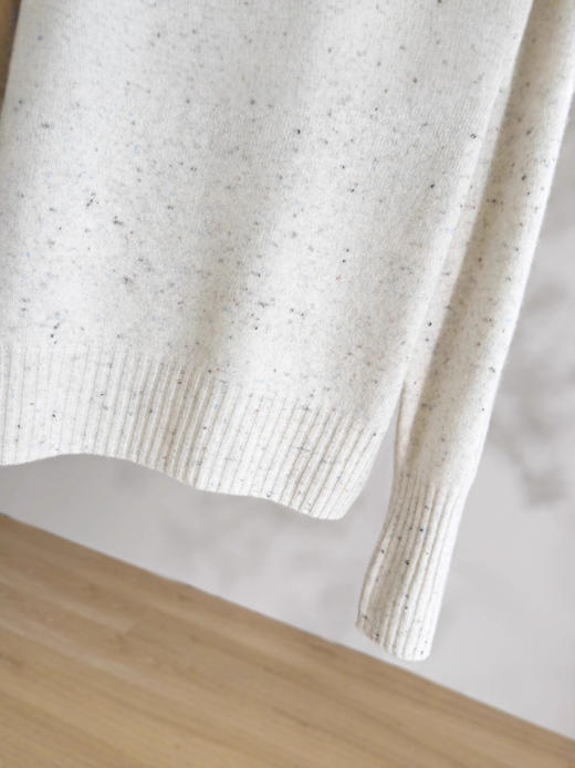 「自」全新升级【铂金会员220/天猫289/差价69】(20804)洛诗琳慵懒风高领彩点纯羊毛衫2025秋冬新款毛衣女厚款百搭针织毛衣 商品图2