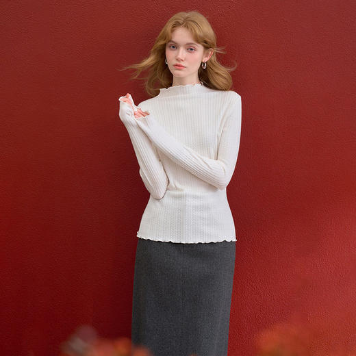 西遇木耳边半高领长袖T恤女冬季新款麦穗纹亲肤内搭针织衫V3955363 商品图3