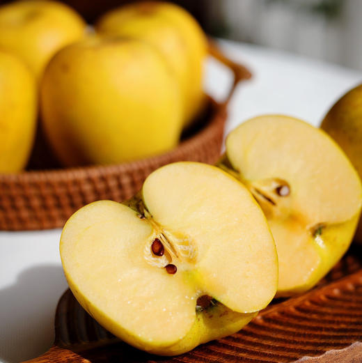 石家庄优选仓库速达，蕃田&维纳斯苹果，其貌不扬的黄金维纳斯，表皮金黄诱人，酥脆可口，香味浓郁，净重约5.5斤/8枚礼盒装/（家庭装无礼盒） 商品图8