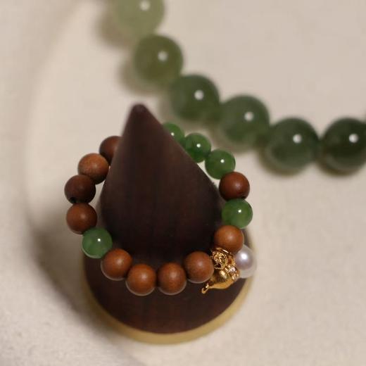 治愈系中带一点点小俏皮 灵动知足的感觉 4mm老山檀+碧玉 925古法银镀金葫芦提溜+天然珍珠 戒指 商品图7