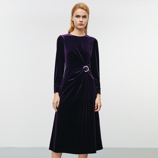 EITIE爱特爱秋季新款气质高级感法式紫色丝绒钉珠收腰礼服连衣裙7977615 商品图2