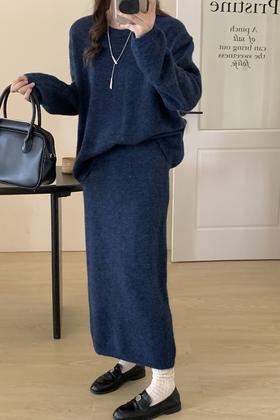 Le Malene 羊毛针织圆领毛衣过膝半裙套装 21425