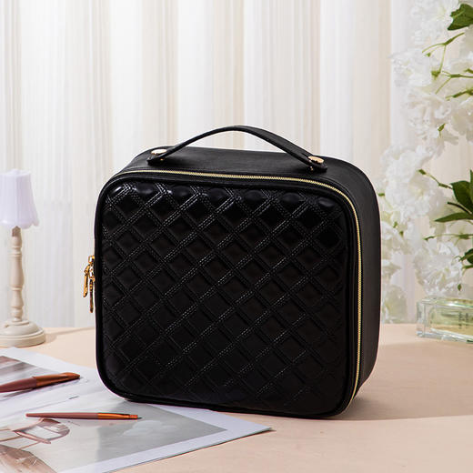 网红化妆包带镜子LED灯大容量便携化妆箱多功能分区分层手提包包 商品图11