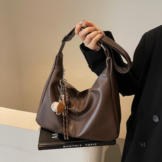 【YW】无忧购高级感通勤包包女复古软皮单肩托特包休闲斜挎包QX7155（截单后5-7天发货） 商品图0