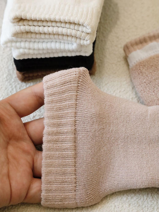 【降温福利】太卷了吧😂10双💰29.9元❗【禾舒棉男女款纯色毛圈袜】❗可抗冻零下-20℃！💖比踩棉花还舒服，超厚实保暖，1双抵2双！ 商品图5