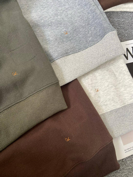 【秒杀价已调 直接拍】45R 日系 全棉撞色 男女同款 宽松插肩袖 前后小猪 猫肚肚感 薄绒 休闲印花 圆领卫衣 商品图10