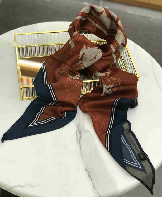 优品堂『花影摇曳3』三角双面长巾 商品图8