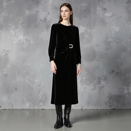 EITIE爱特爱秋季新款气质高级感法式紫色丝绒钉珠收腰礼服连衣裙7977615 商品图8