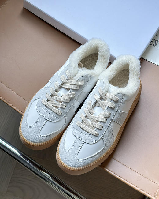 现货 THS-限时 M6家 女士 内里羊羔毛厚底德训鞋 2色 BZ1273 商品图5