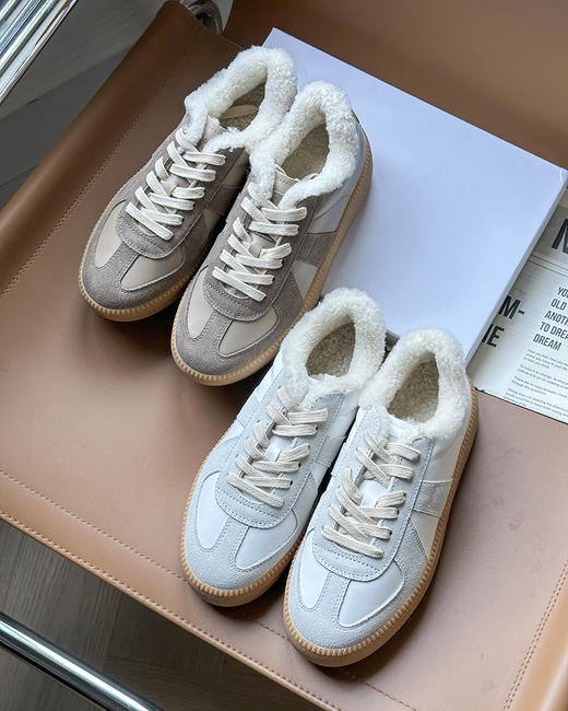 现货 THS-限时 M6家 女士 内里羊羔毛厚底德训鞋 2色 BZ1273 商品图3