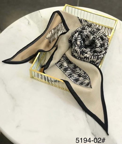 优品堂『花影摇曳3』三角双面长巾 商品图3