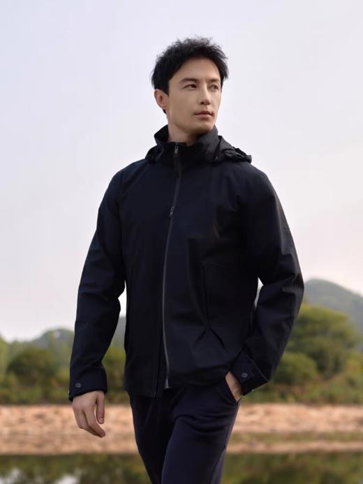 【春上新】【9.5折】2楼AIGLE艾高2024早秋新品男GORE-TEX防风防雨透汽冲锋衣夹克外套吊牌价3800现价3610 商品图0