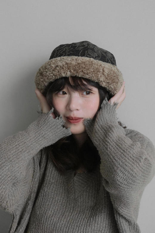 Kreuzzz 古绿色羊毛Marta刺绣毛绒软帽 商品图7