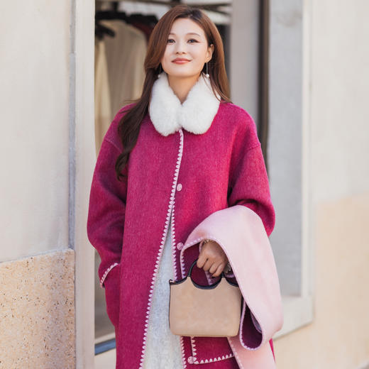 【林栖设计小店】（现货紧俏）绵羊毛双面呢配围巾渐变紫色粉色保暖2025秋冬新款宽松外套女T1954262 商品图3