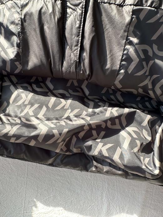 贝壳三 胶印字母蓬松保暖连帽棉服女轻便宽松绗缝棉衣C111201 商品图11