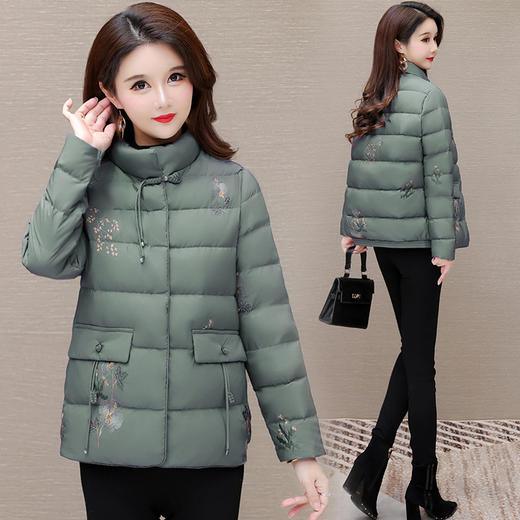 QYM 1215CX58国风刺绣羽绒服妈妈轻薄新中式保暖外套 商品图3