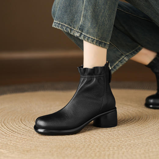 【预售5天】软羊皮粗跟厚底舒适短靴，圆头中跟百搭马丁靴LD&7458 商品图4