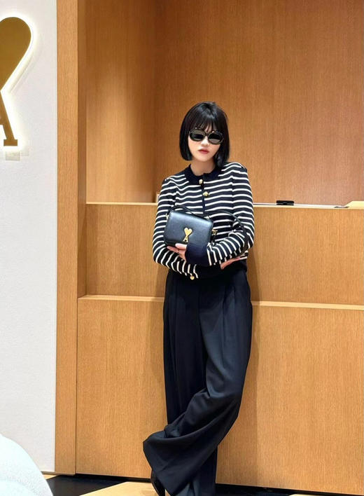 【秒杀价已调 直接拍】开放日最后2天的大爆款 AMI 女士 设计师款 羊毛混纺 条纹开衫毛衣 商品图11