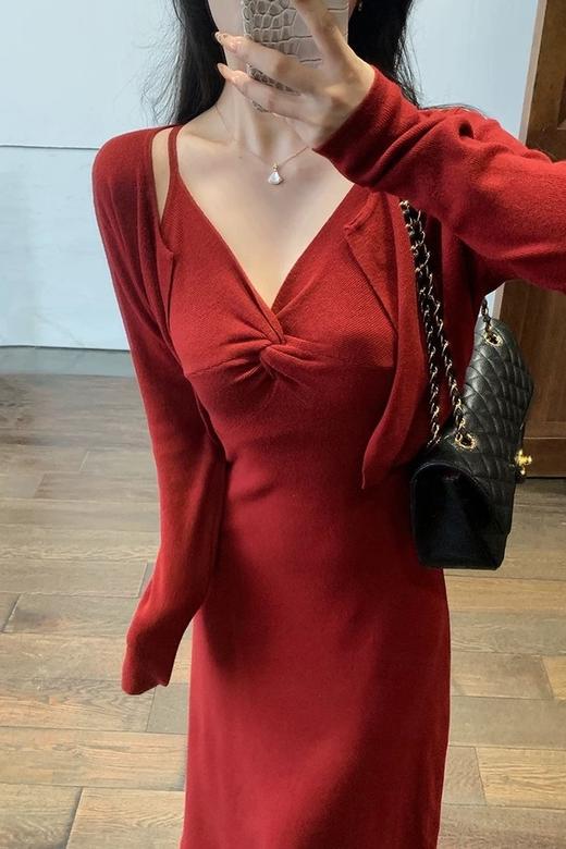 SIA SAYLOR 魅力红装气质修身针织吊带裙开衫两件套装 21447 商品图3