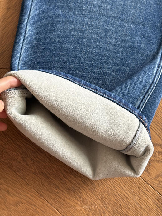 25秋冬--1条过冬+厚绒长腿抗风直筒牛仔裤【包邮+三天无理由退换】 商品图8