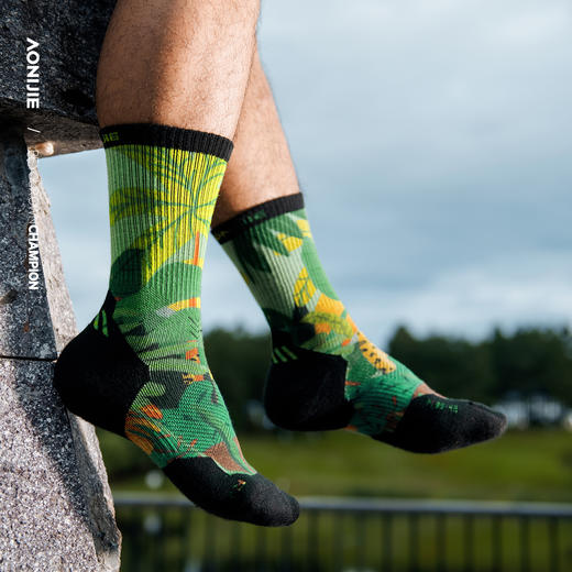 奥尼捷美利奴长筒羊毛袜户外登山徒步跑步袜加厚减震越野运动袜男女运动袜 商品图1