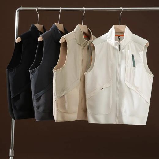 山系机能风拼接加厚摇粒绒马甲 商品图0