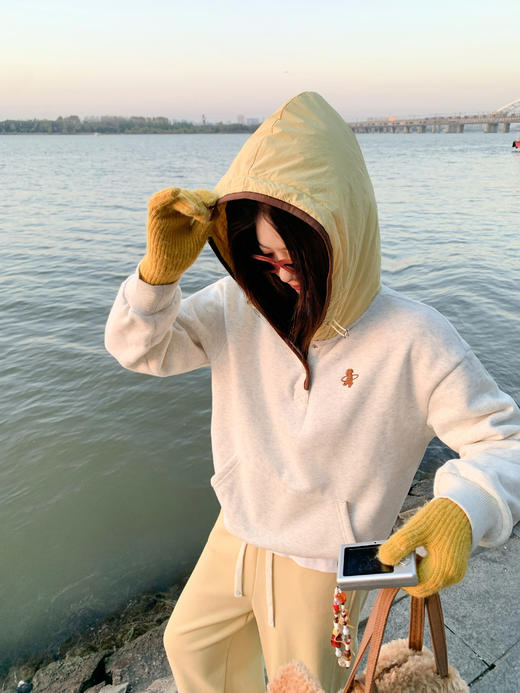 【189元任选2件】现货！黄色连帽拼接灰色卫衣 商品图13