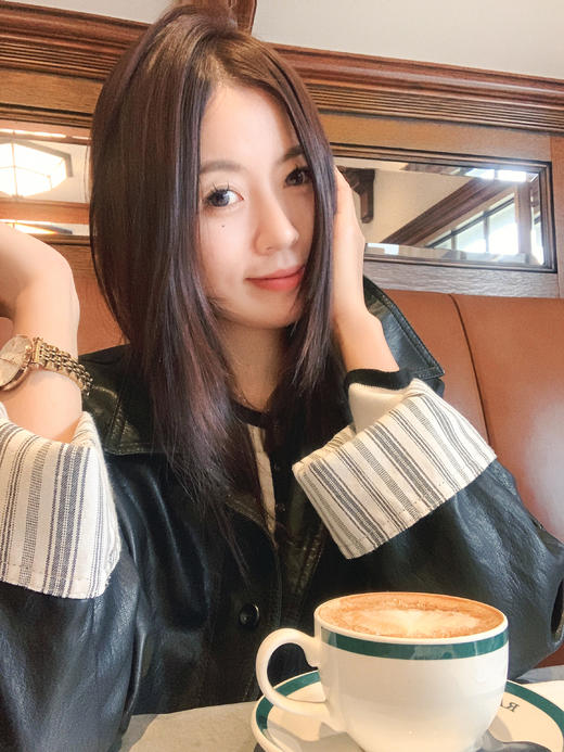 【269元任选2件】现货！成本巨贵，拍下包赚！条纹翻边皮衣短外套夹克 商品图14