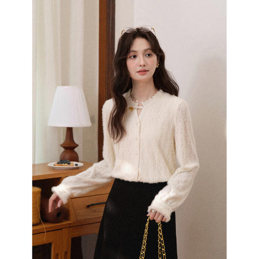 鹿向南「玉兰初雪」杏色长袖衬衫秋冬新款时尚法式修身开衫上衣女 商品图0