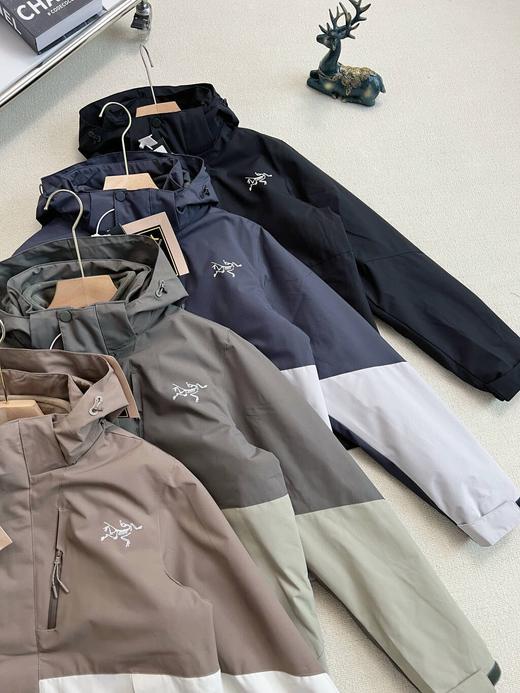 D111325帽子可拆卸户外防风防水登山服情侣两件套冲锋衣外套 商品图1