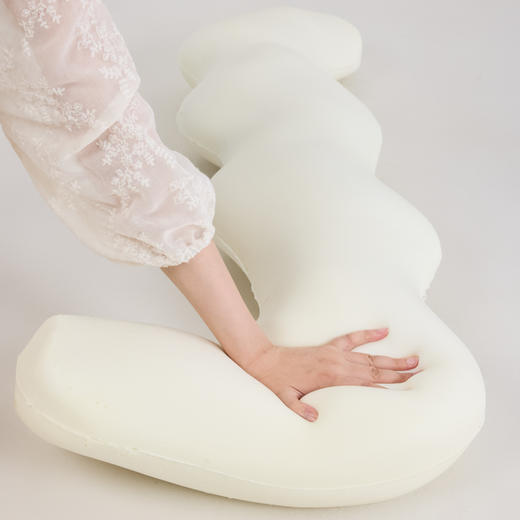 秋冬升级德绒-海马记忆棉睡觉长抱枕 商品图2