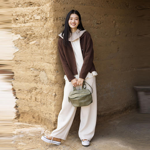 绽放729朵/小花衫·叠穿神器！ 蕾丝花边拼接长袖T恤棉百搭打底衫 商品图2