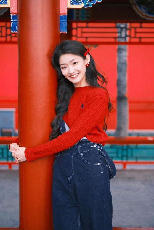 【经典小马刺绣绵羊绒针织衫】随着寒意渐浓🌬，是时候为日常穿搭添一抹优雅与温暖♨️ 羊毛红色小马🐎标志毛衣，以温暖与诗意点亮冬日衣橱-YOO 商品图7