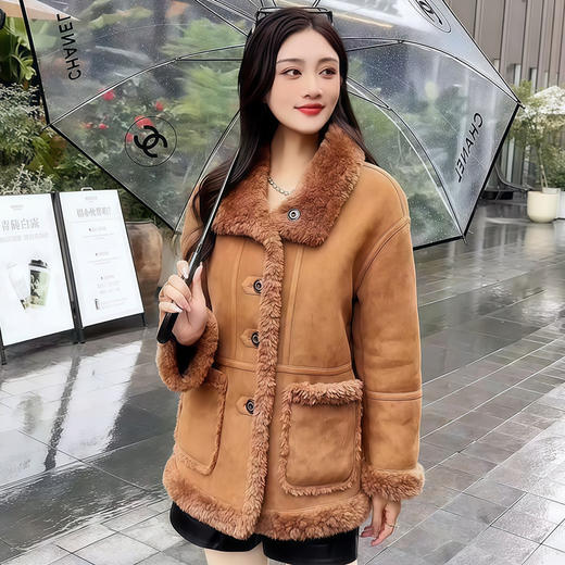 QYM 59122时尚宽松显瘦穿搭皮草外套加厚保暖皮毛一体 商品图3