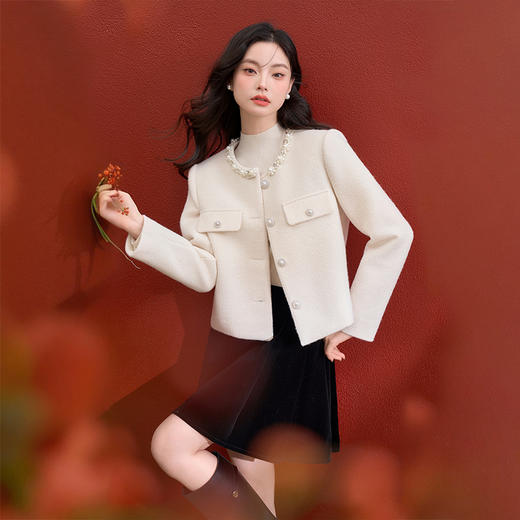 西遇法式珍珠领千金小香风外套女冬季新款正肩肌理感短款棉衣V4155414 商品图0