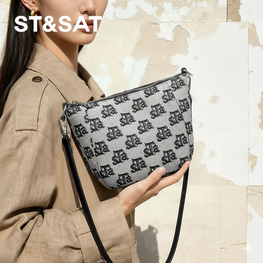 星期六丹宁老钱风牛仔印花斜挎包SSD521A0B0 商品图2