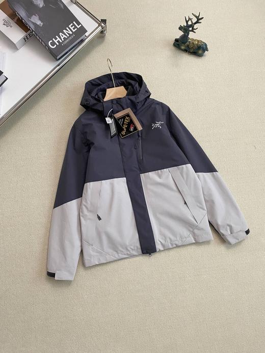 D111325帽子可拆卸户外防风防水登山服情侣两件套冲锋衣外套 商品图5