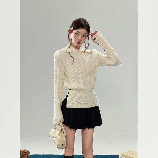 西遇大翻领老钱风麻花毛衣女冬季新款设计感纽扣收腰针织衫SS051821 商品图0