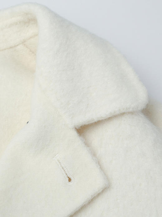 米白色双排扣羊毛长款大衣，复古翻领 + 简约剪裁 + 软糯质感，承包你冬日通勤与出街的高级气质与保暖双在线穿搭 商品图2