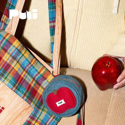 4楼Eubelle欧蓓 Puui原创设计新款迷你挂脖零钱包 百搭牛仔斜挎包耳机包钱包ins 活动价：128元 商品图0