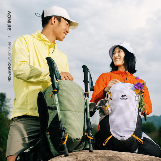 奥尼捷FASTHIKING系列徒步背包18升大容量轻量化多功能多收纳户外双肩包水袋水壶包 商品图3