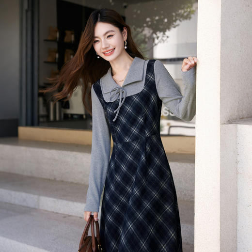 【11/14新品】熙世界伯克利复古格纹假两件连衣裙女2025秋冬新款翻领收腰长裙子 商品图3