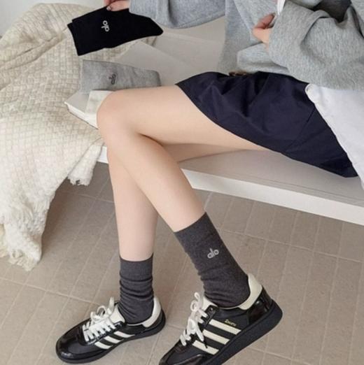 D111341纯棉不闷脚一组3双纯色刺绣袜组合中筒袜 商品图13