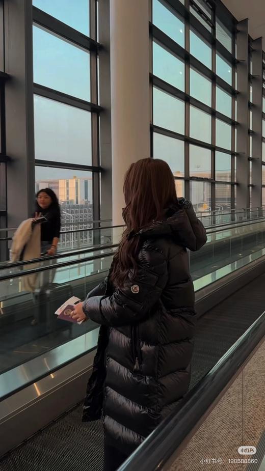 一店d 蒙𝐤 𝐦𝐚𝐲𝐚经典长羽绒 今年秋冬所有人都必备的一件暴风雪长款战服‼️它家的经典爆款 也一直都是它家超难买的 商品图14