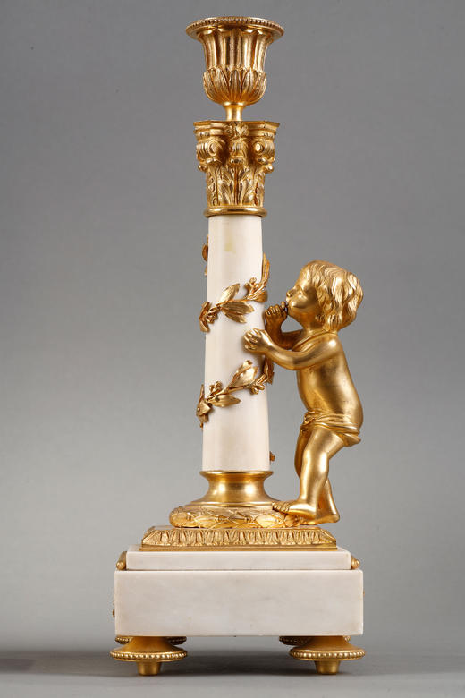 独角鹿西洋古董1870年代法国出品路易十六风格小天使主题铜鎏金精雕装饰白色大理石烛台一对 商品图5