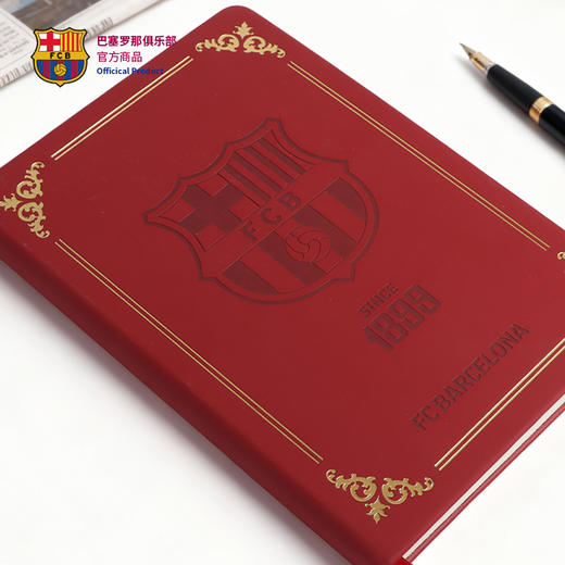 【官方正版】巴塞罗那俱乐部｜巴萨队徽笔记本红色质感球迷文具周边 商品图2