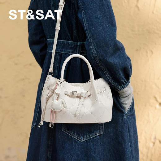 星期六时尚甜酷玩偶挂饰手提包SSD521A0GA 商品图0